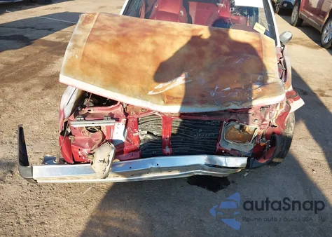 1989 Plymouth Horizon Expo z USA, uszkodzony, nr VIN 1P3BL18D0KY431472